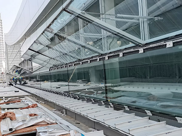 电动螺杆式开窗机