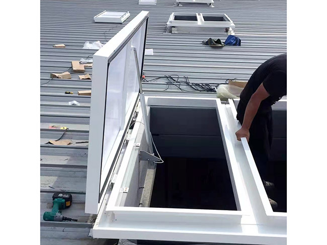 电动螺杆式开窗机