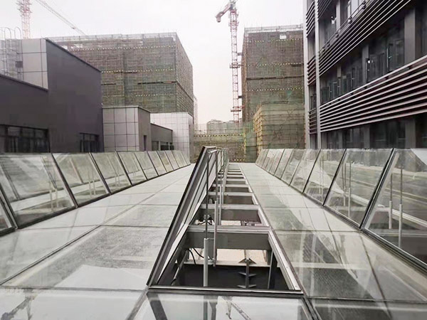 电动螺杆式开窗机